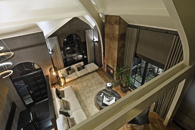 BINNENKIJKEN. In deze villa van 2,6 miljoen euro nemen De Meilandjes hun  intrek | Showbizz | HLN.be