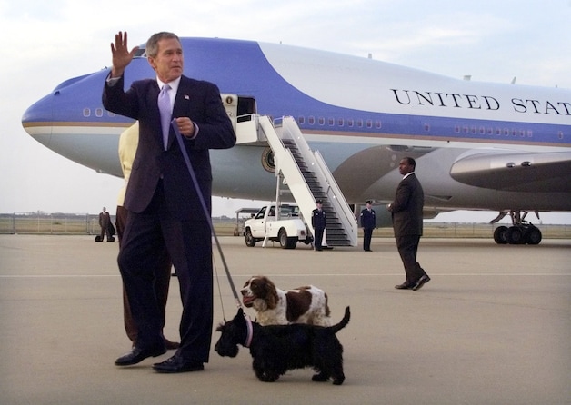 Hoe president Bush op de avond na de aanslagen nog eens uit zijn bed ...