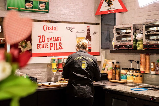 ’t Frit Pintje voegt vier zelfgebrouwen biertjes toe aan menukaart ...