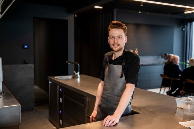 Sander Spreeuwers in zijn zaak Modest in Oudsbergen. 
