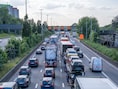 Uur file op Antwerpse ring naar Nederland door defect voertuig ter hoogte van Viaduct Merksem