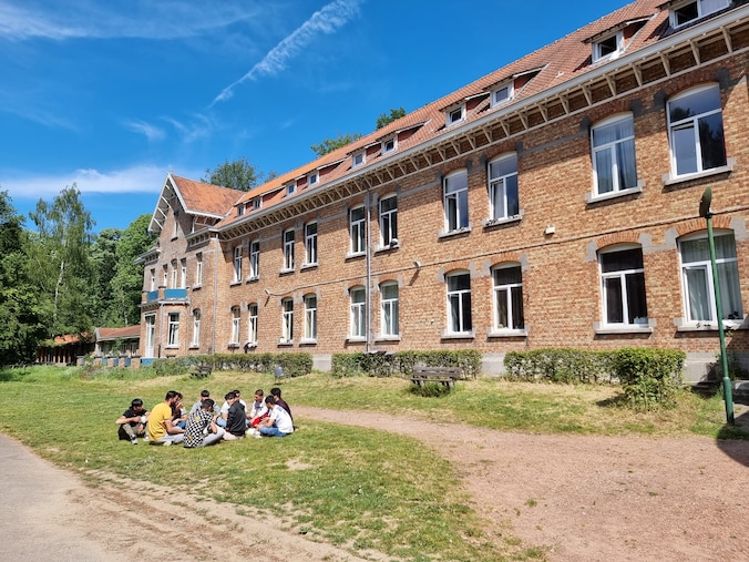 Het opvangcentrum van het Rode Kruis voor asielzoekers in Alsemberg.