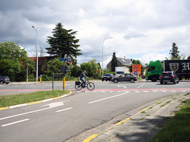 Fietsster(29) gewond na aanrijding met auto op Nieuwe Mechelsesteenweg