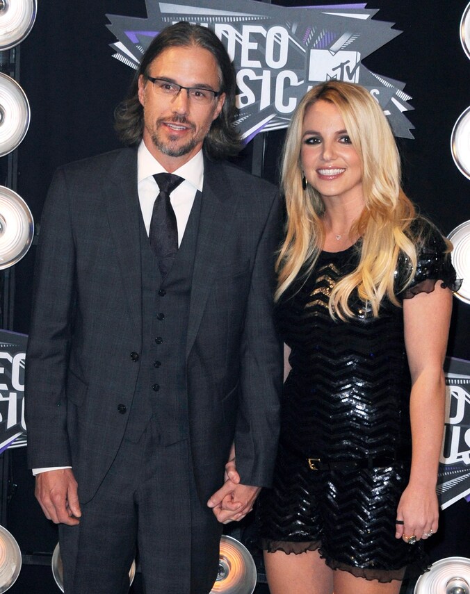 Britney Spears met haar agent en verloofde Jason Trawick.