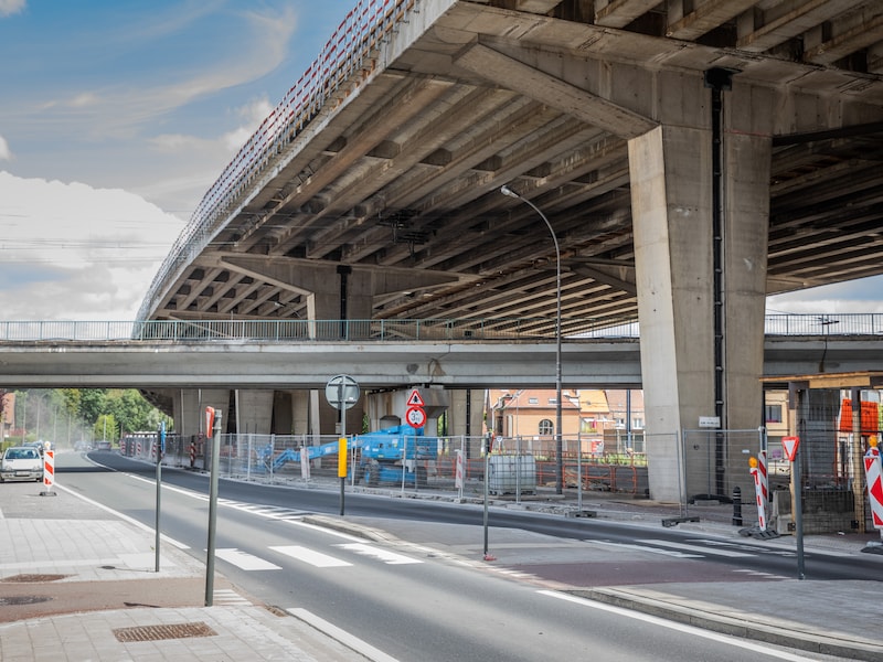 Infomarkt over toekomst viaduct Gentbrugge en omliggende snelwegen in Kalken