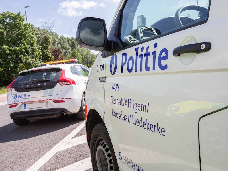 Bijna 10 procent rijdt te snel in Kraanstraat: politie betrapt 76 bestuurders bij snelheidscontroles