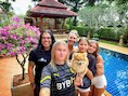 Deze ‘bitcoin-familie’ investeerde alles in crypto: “We zijn verhuisd naar een land waar het leven ook 4 keer goedkoper is”