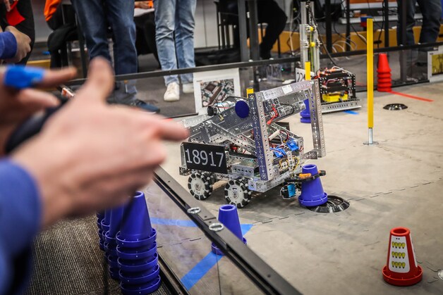 Jongeren uit alle hoeken van Europa verzamelen in Hasselt om robots te ...