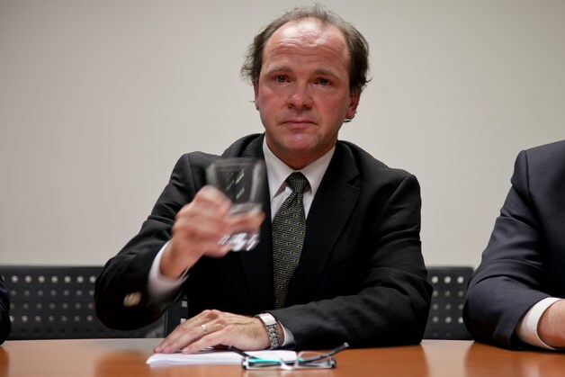 Een emotionele Philippe Muyters gisteren op de persconferentie.