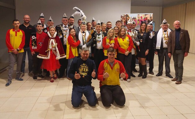 De Roeselaarse carnavalisten, met de kandidaat-prinsen op kop, zijn klaar voor hun feestweekend  op 10, 11 en 12 maart.