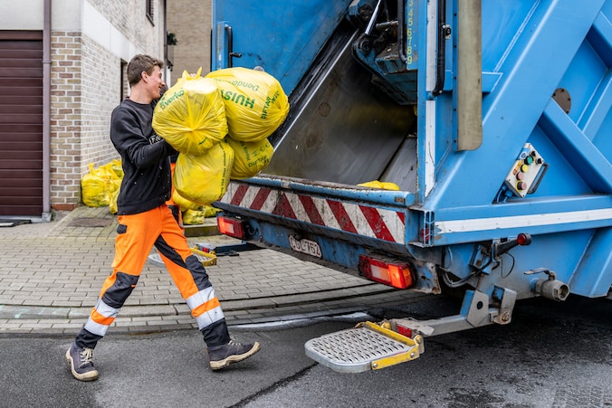 Na chaos bij invoering hogere tarieven, neemt Verko ook afvalzakken ...