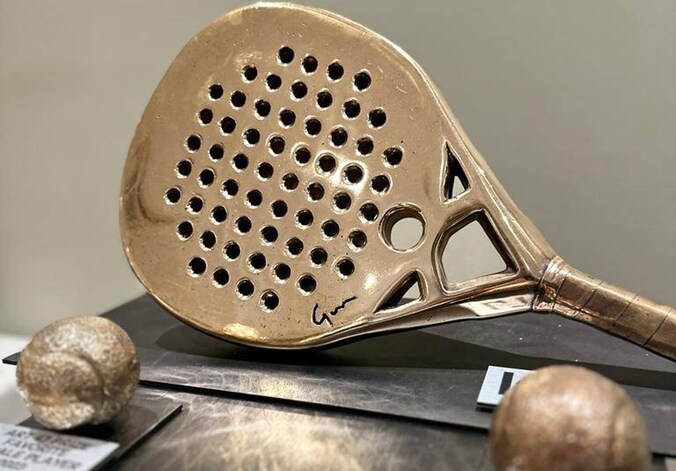 Bronzen racket van liefst 25.000 euro vormt originele extra tijdens ...