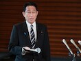De Japanse premier Fumio Kishida tijdens een persconferentie over de kwestie.