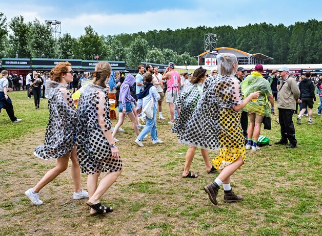 Poncho, but make it fashion.
