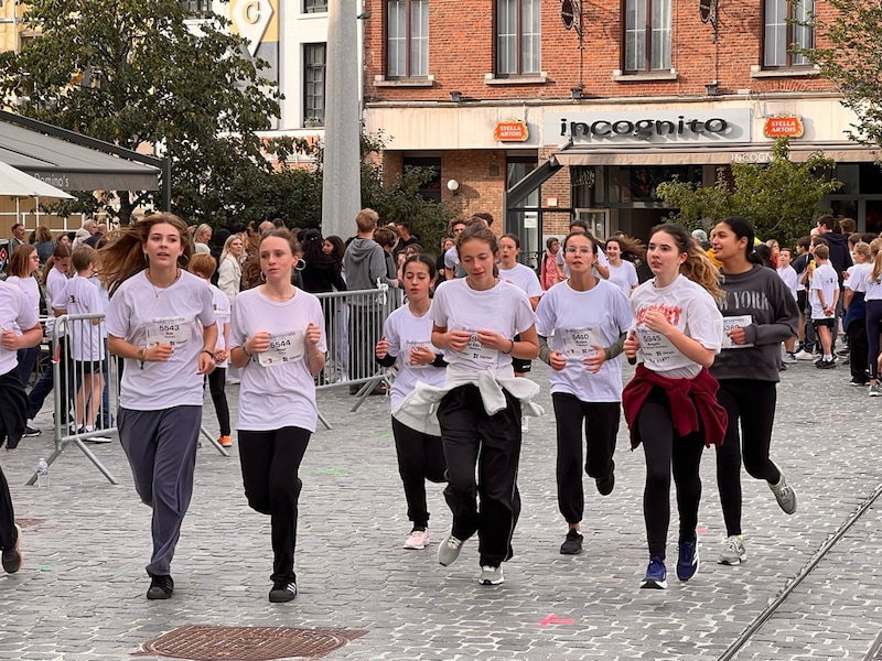 Rond de 3.000 kleuters en leerlingen verwacht op Heldenland: kom mee supporteren tijdens Suikercorrida