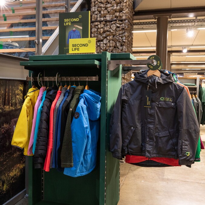 A.S.Adventure lanceert tweedehands collectie 'Second Life', die zich voorlopig beperkt tot fleeces en outdoor jassen voor kinderen