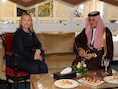 Toenmalig Amerikaans buitenlandminister Hillary Clinton in februari 2012 bij haar Saoedi-Arabische ambtsgenoot prins Saoed al-Fayçal.