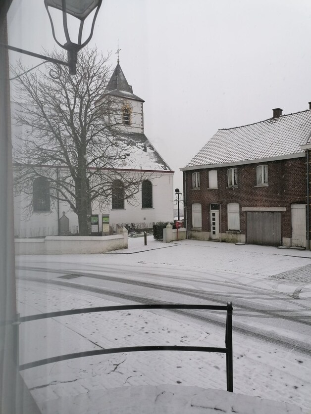 Sneeuw in Kluisbergen.