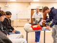 Vlaamse regering wil opleiding basisverpleegkunde vanaf 2028 onderbrengen bij hogescholen