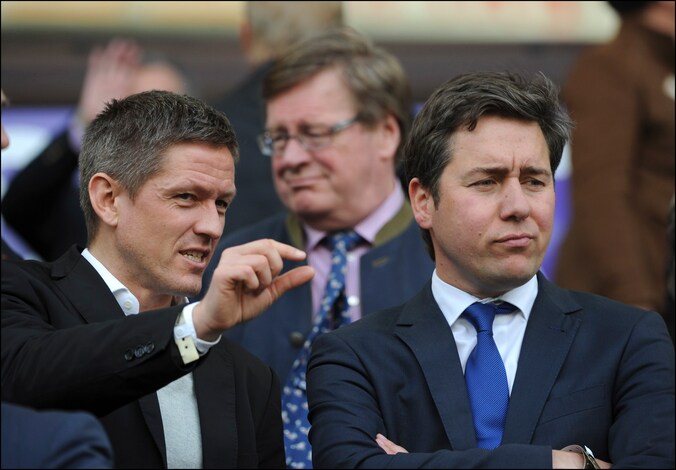 Vincent Mannaert (rechts) naast sportief manager Arnar Gretarsson