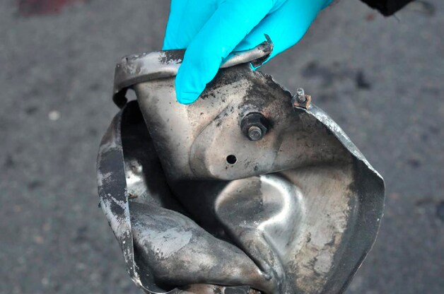 Resten van het explosief.