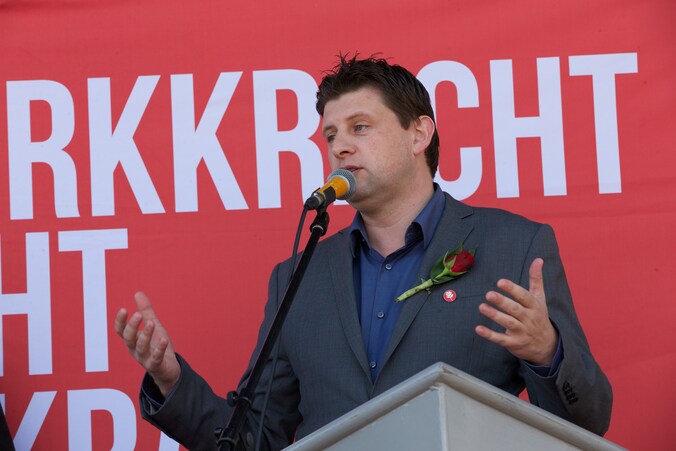John Crombez tijdens zijn speech.