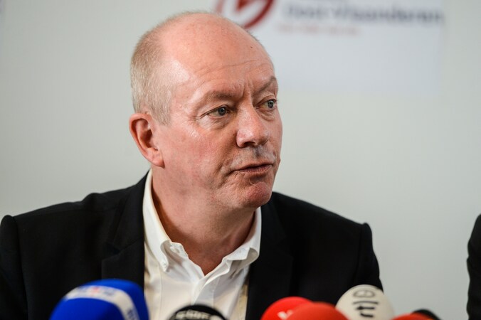 Gouverneur Jan Briers neemt de communicatieverantwoordelijkheid op zich, zo verduidelijkte hij vandaag op een persconferentie.