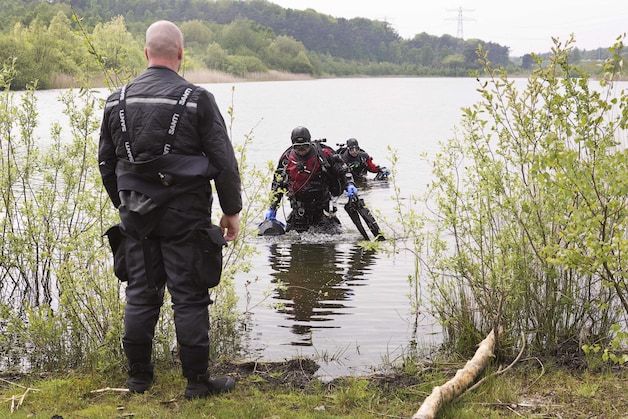 Duikers zochten onder meer in een zandput bij Maarn.