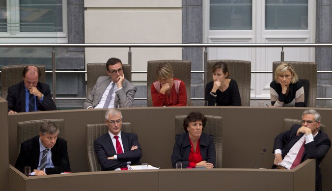 De Vlaamse regering moet volgend jaar op zoek naar 760 miljoen euro.