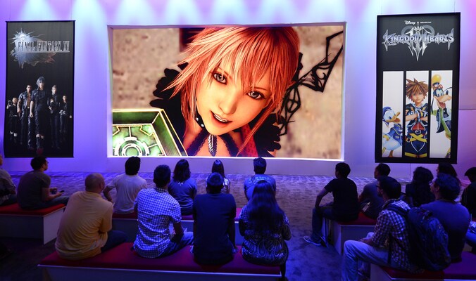 Fans bekijken de voorstelling van Lighting Returns: Final Fantasy XIII, op de E3-beurs eerder dit jaar.