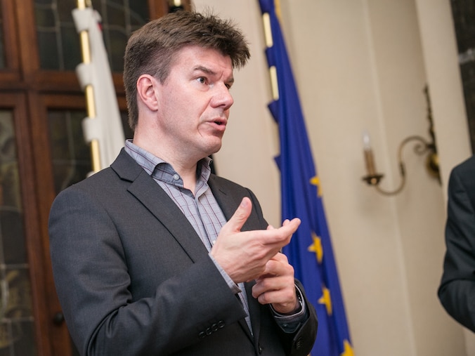 Sven Gatz.