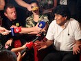 President Morales van Bolivia in Oostenrijk, waar hij een tussenstop moest maken omdat Edward Snowden wellicht aan boord van zijn vliegtuig was. Dat was hij niet.
