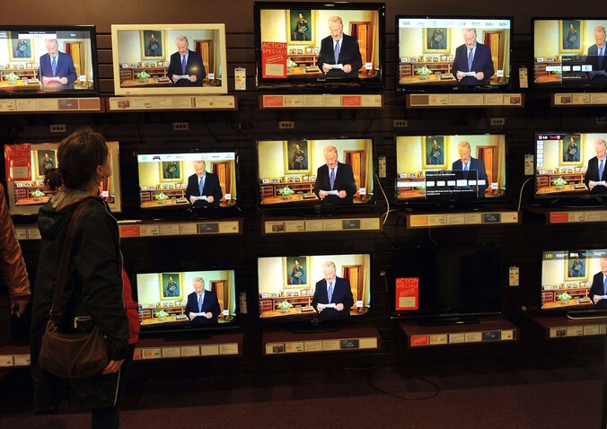 Het aftreden van koning Albert lokt ook politieke reacties uit.