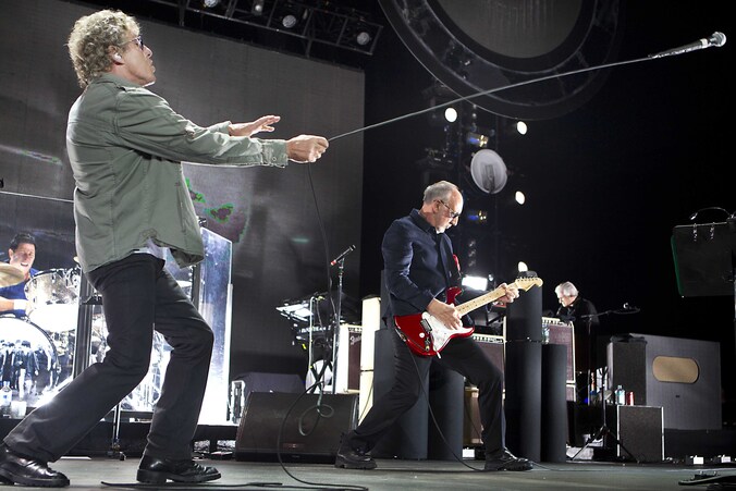 Roger Daltrey en Pete Townshend van The Who geven zich nog volledig op het podium. "Maar het wordt te zwaar", vinden ze.