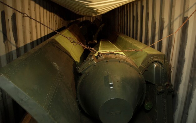 Aangetroffen raketonderdelen in een container van de Noord-Koreaanse schip Chong Chon Gang.