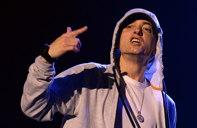 Volgens Eminem is het album een vervolg op zijn klassieke tweede studioalbum 'The Marshall Mathers LP' dat in 2000 uitkwam.