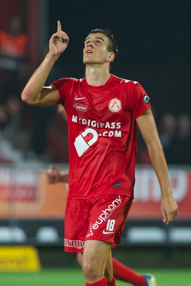 Santini scoorde alweer, maar zijn goal leverde geen punten op.
