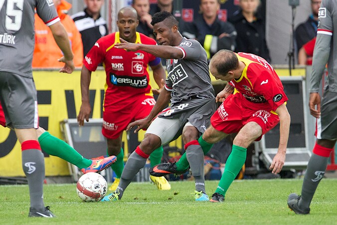 Standard-Oostende is de eerste wedstrijd van speeldag 23