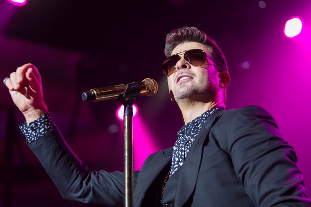 Robin Thicke.