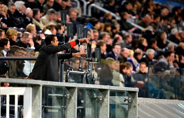 Luzon blijft ook in de tribunes zijn team coachen.