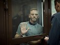De activisten van Greenpeace die in de gevangenis in het Russische Moermansk zitten, worden verplaatst naar Sint-Petersburg.