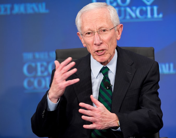 Fischer heeft de Israëlische en de Amerikaanse nationaliteit.