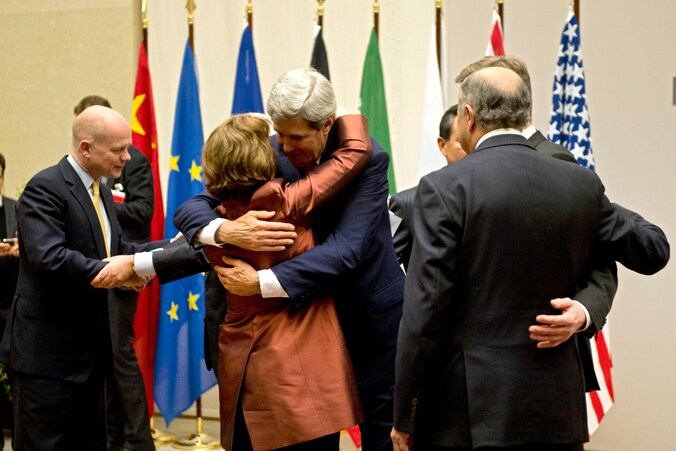Er was duidelijk opluchting bij VS-buitenlandminister John Kerry en EU-buitenlandchef Catherine Ashton.