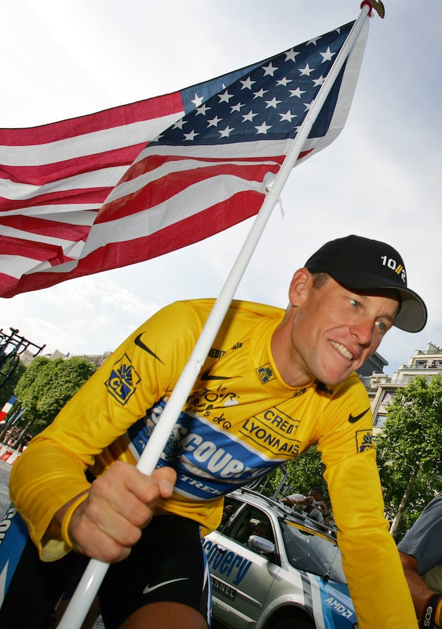 Armstrong werd eind augustus levenslang geschorst.