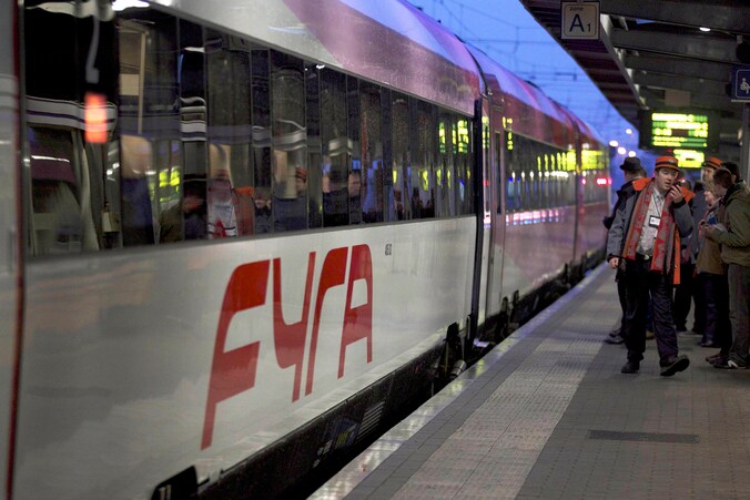 Den Haag heeft sinds 9 december geen rechtstreekse treinverbinding meer met Antwerpen en Brussel. De aloude Beneluxtrein is vervangen door de Fyra.