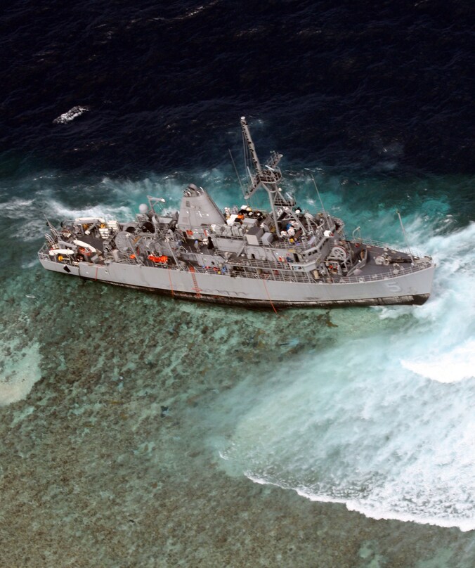 De USS Guardian liep in januari vast op het koraalrof.