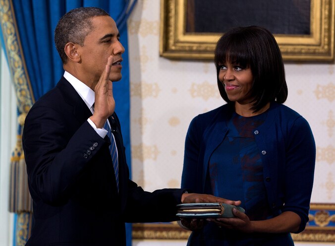 Obama legde gisteren al officieel de eed af, in aanwezigheid van zijn gezin en opperrechter John Robberts, die de eed afnam.