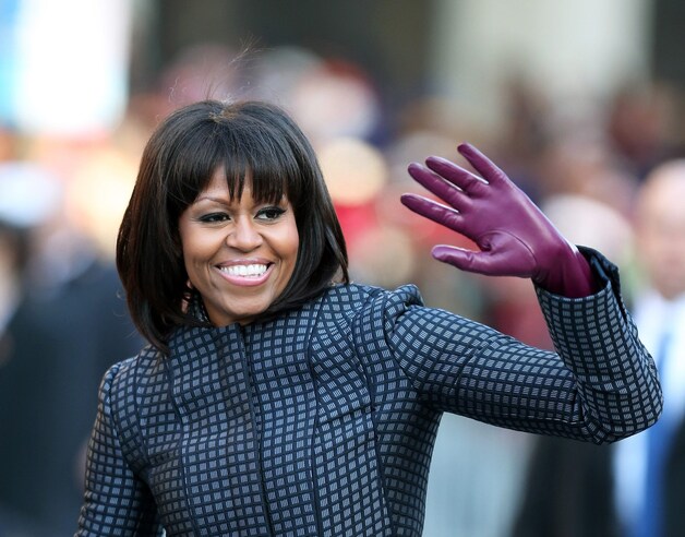 Michelle Obama met froufrou.