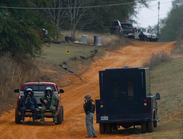 In Alabama heeft de politie het domein van een gijzelnemer hermetisch afgesloten.
