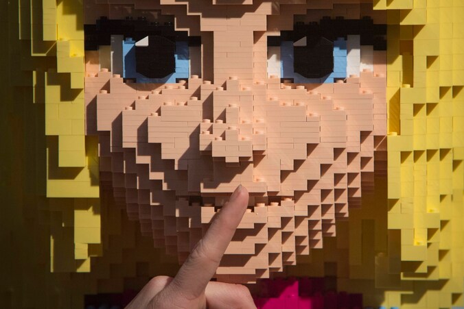 De vraag naar Lego Friends voor meisjes is nauwelijk bij te houden.